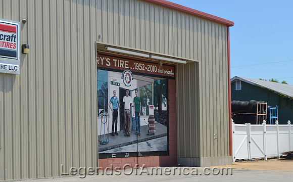 Sullivan, MO - Larry's Tire