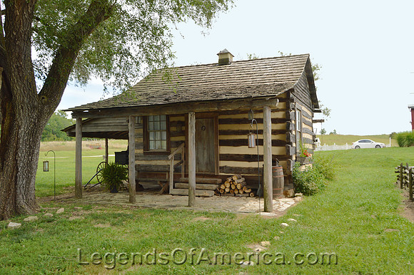 Marthasville, MO - Boone's Monument Village