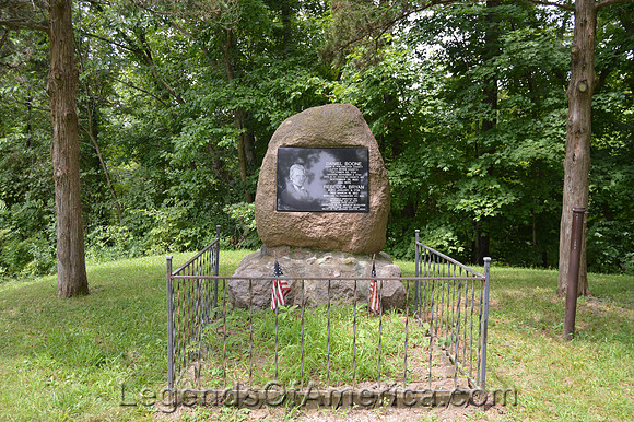 Marthasville, MO - Boone's Monument