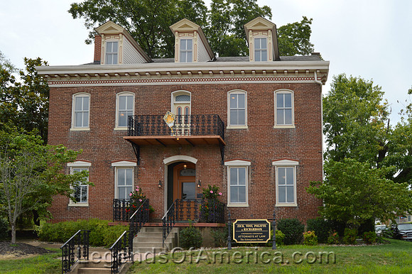 Washington, MO - Building