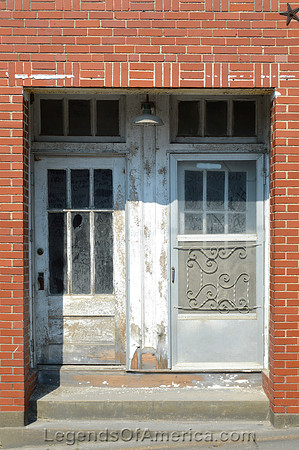 Meta, MO - Doors