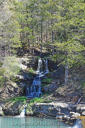 DogwoodCanyonWaterFall