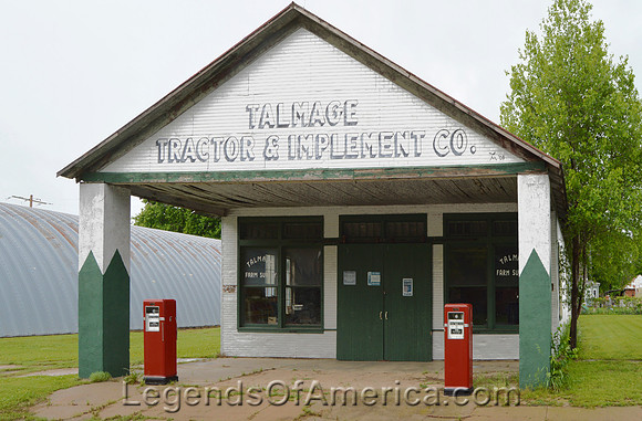 Talmage, KS - Tractor Implement