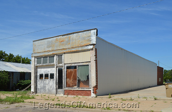Turon, KS - Business Building - 2