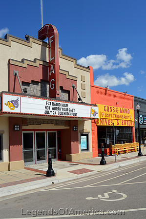 Hutchinson, KS - Old Flag Theater