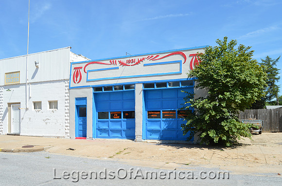 Arlington, KS - Garage