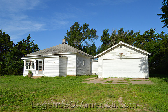 Zenith, KS - House
