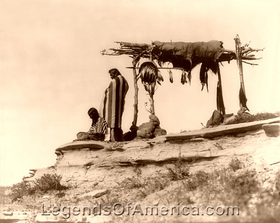 Tribute to the dead, 1912