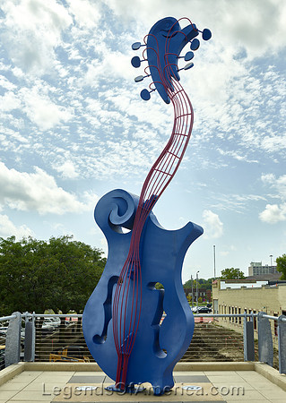 Waterloo, IA - Guitar Art Riverwalk