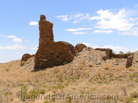 Chaco National Park, NM - KinYaa Formation
