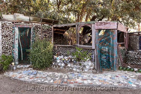 Simi Valley, CA - Grandma Prisbreys Bottle Village