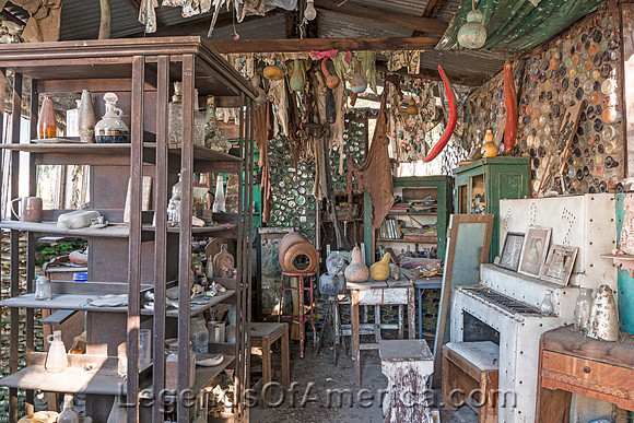Simi Valley, CA - Grandma Prisbreys Bottle Village - 2