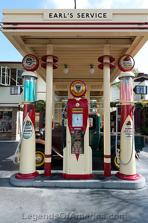 LosAngelesGilmoreGasCarolHighsmith2012-2