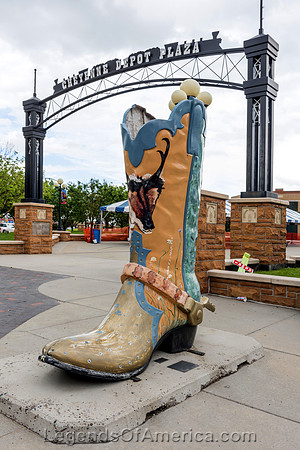 One of 19 colorful giant bootsCheyenneWYCHighsmith2015