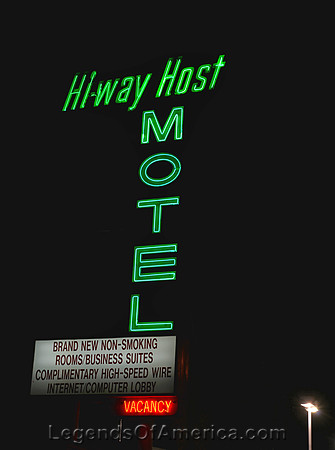 PasadenaCAHighwayHostHotelSignHighsmith