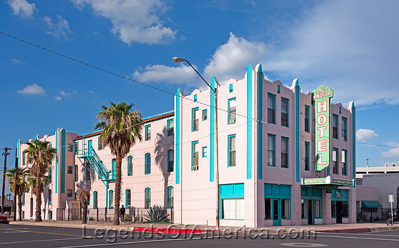 OldWindsorHotelPhoenixHighsmith2008