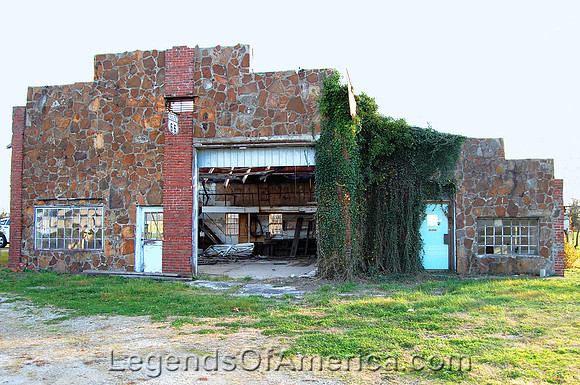 Heatonville, MO - Garage