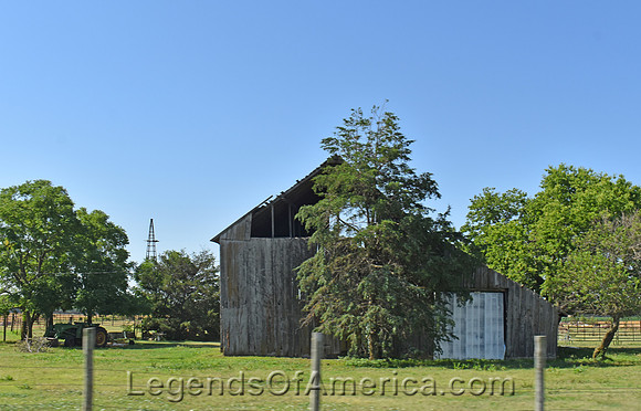 Viola, KS - Old Barn Near