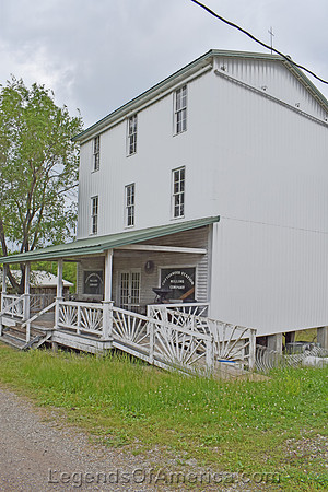Meriden, KS - Thresher Association Milling Company