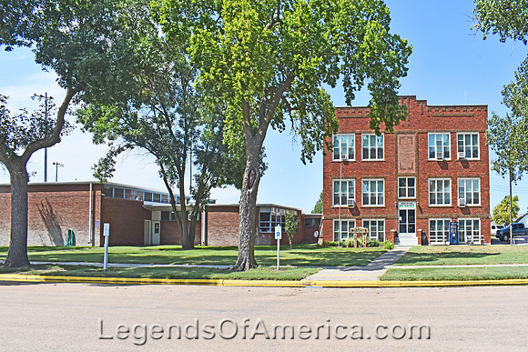 Long Island, KS - School - 2