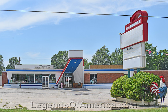 Eureka, KS - Kennys Closet