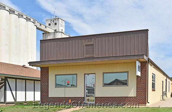 Kiowa, KS -Business Building