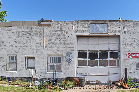 Mullinville, KS - Old Garage