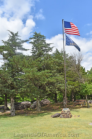 Minneapolis, KS - Rock City Flags