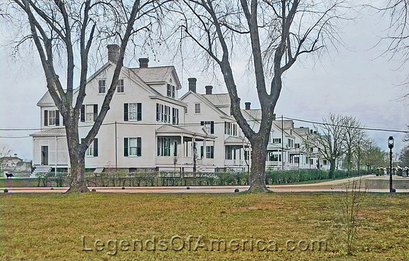 Delaware City, DE - Fort Dupont Officer's Row in about 1920.