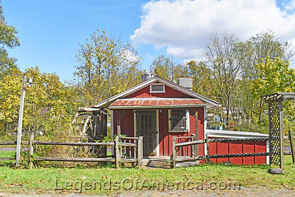 Scarbro, WV - House