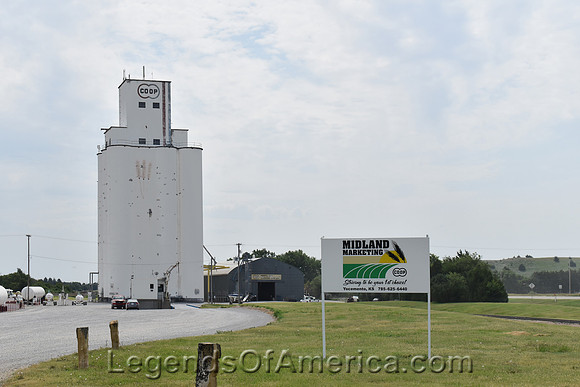 Yosemento, KS - Grain Elevator