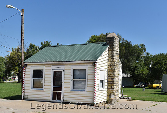 Riley, KS - Building