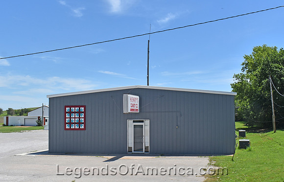 Dexter, KS - Henrys Candy Company