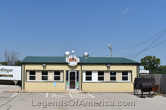 Maize, KS - Business Building