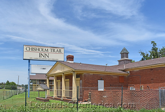 Wellington, KS - Old Chisholm Trail Inn