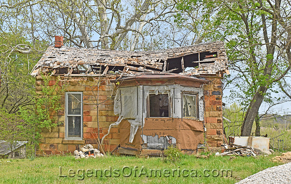 Oak Valley, KS - Building