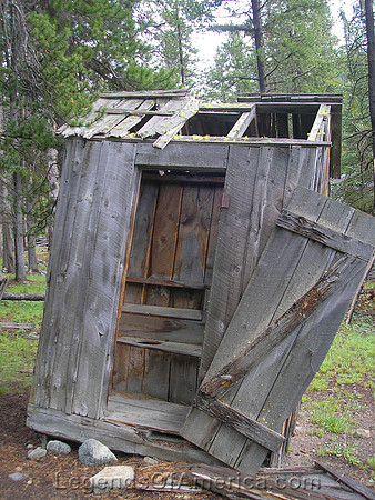 Coolidge, MT - Outhouse
