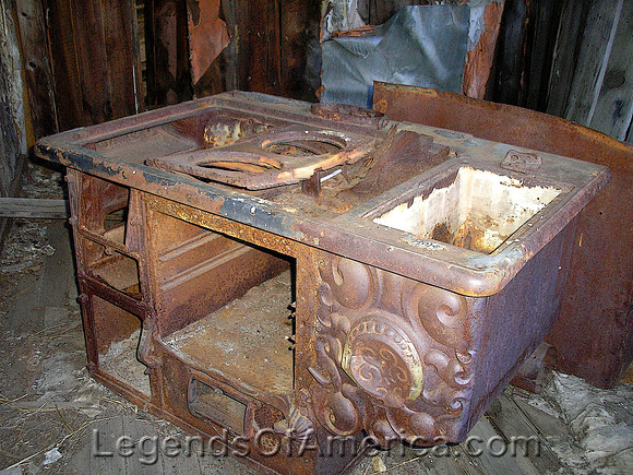 Comet, MT - Stove