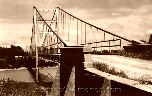 Warsaw, MO - Swinging Bridge 1927