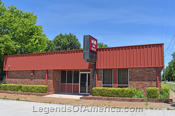 Stark, KS - Business Building
