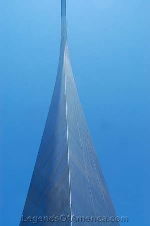 St. Louis, MO - Gateway Arch from below