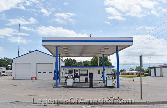 Canton, KS - Gas Station