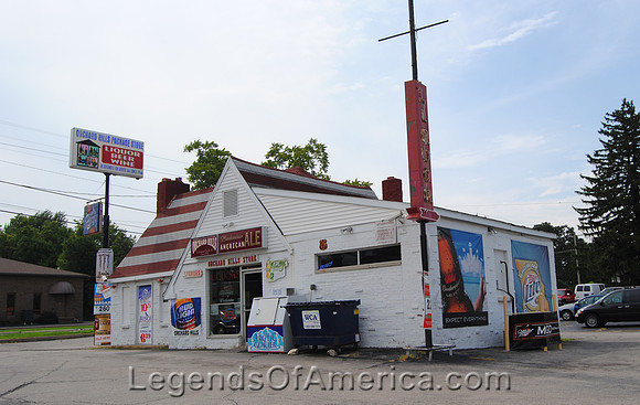 Lebanon, MO - Liquor Store in old Gas Station