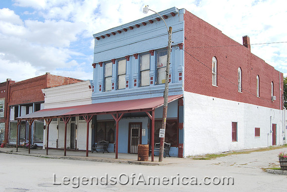 New Hampton, MO - Buildings