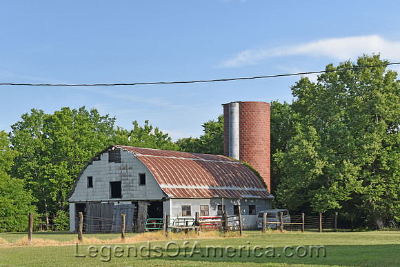 Petrolia., KS - Barn
