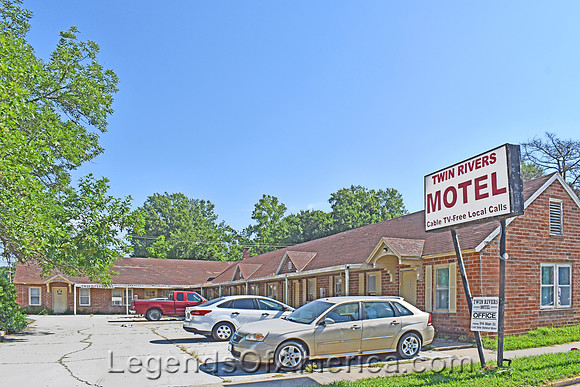 Neodesha, KS - Motel