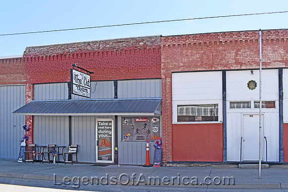 Waverly, KS - Tavern