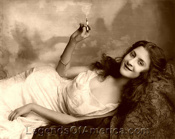 Woman Smoking, 1902