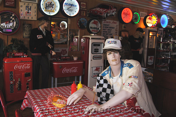 Cuba, MO - Bob's Gasoline Alley Interior - 2