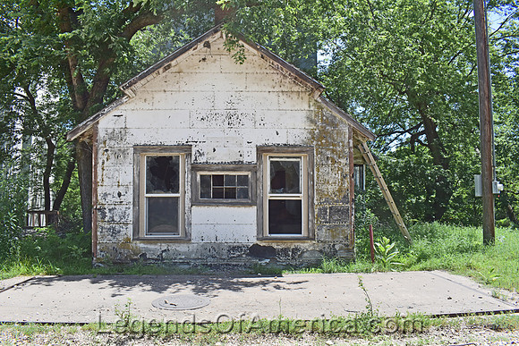 Oxford, KS - Old Mill Scale Building